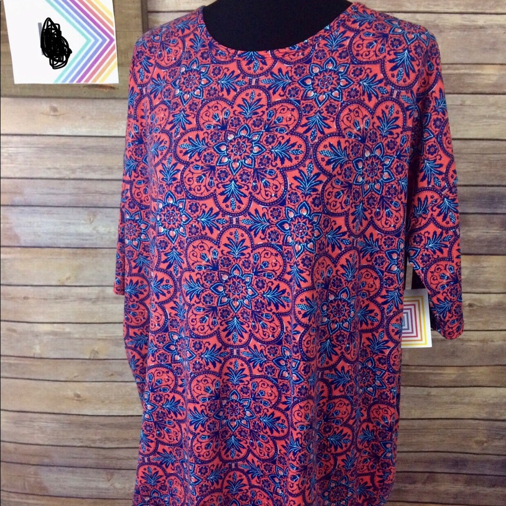LuLaRoe Irma Top